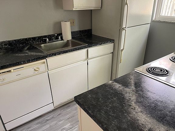 3rd image of 57 Trenton Sq #57