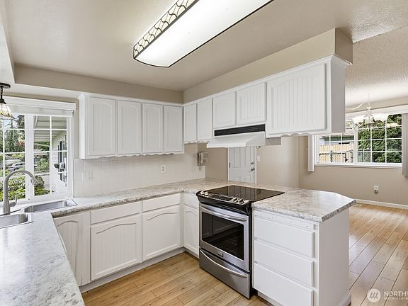 2nd image of 4710 118th Street NE