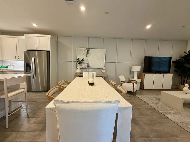 802 Royal Beekman St — Photo 12