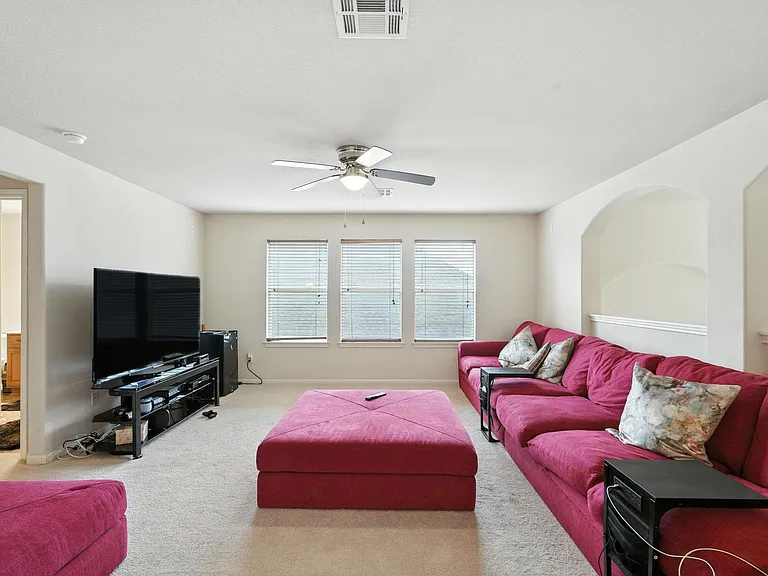1802 Misty Ridge Dr — Photo 26