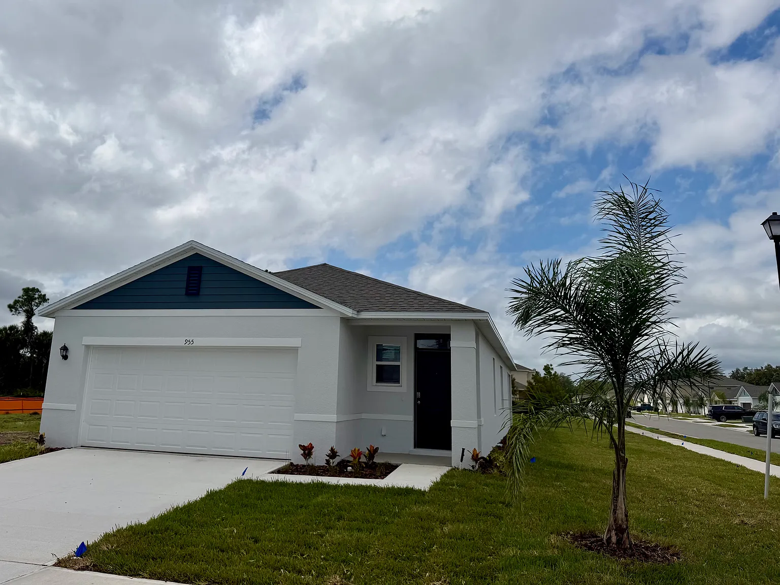 4 bed, 1700 sqft, $2,975 — Photo 2