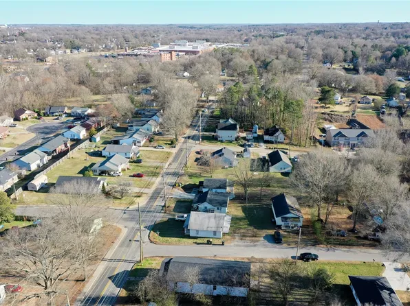 641 Central Dr NW, Concord, NC 28027