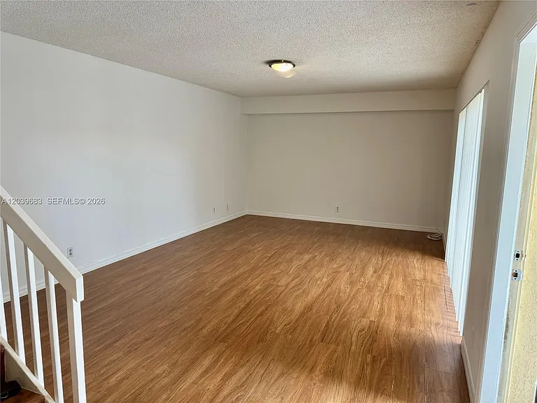 721 NW 99th Cir #721 — Photo 6
