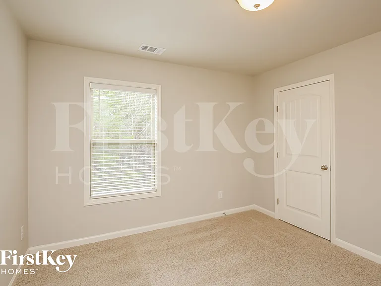2025 Sorrento Ct — Photo 16