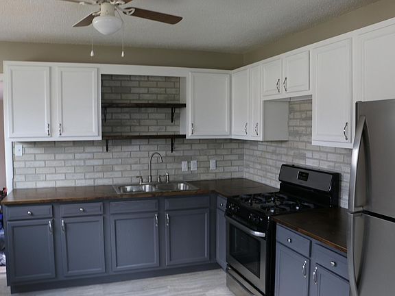 2nd image of 2112 Berea Ave