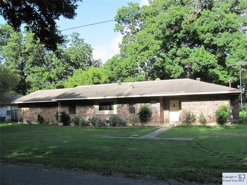 1st image of 810 Lone Star Dr