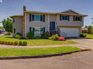 15828 NE Tillamook Ct, Portland, OR 97230