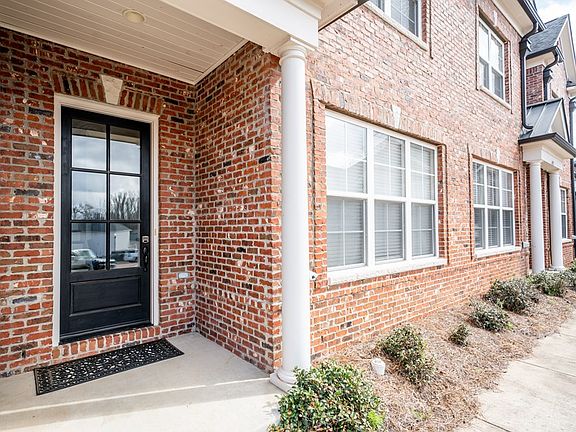 2nd image of 4155 Fieldstone Loop