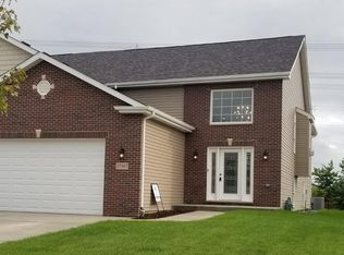27307 Deer Hollow Ln, Channahon, IL 60410