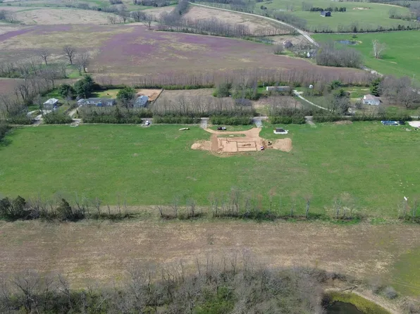 2007 Walnut Grove Rd, Carlisle, KY 40311