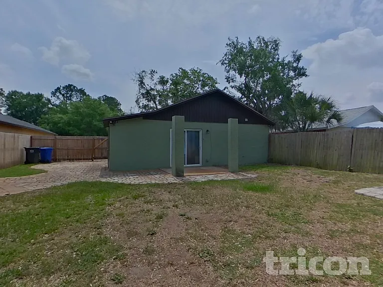 1933 Gregory Dr — Photo 15