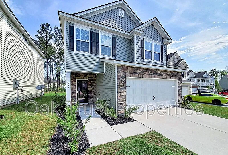 3 bed, 2.5 bath, 1614 sqft, $2,050 — Photo 1