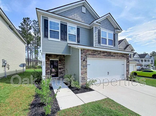 220 Lazy River Ln, Moncks Corner, SC 29461