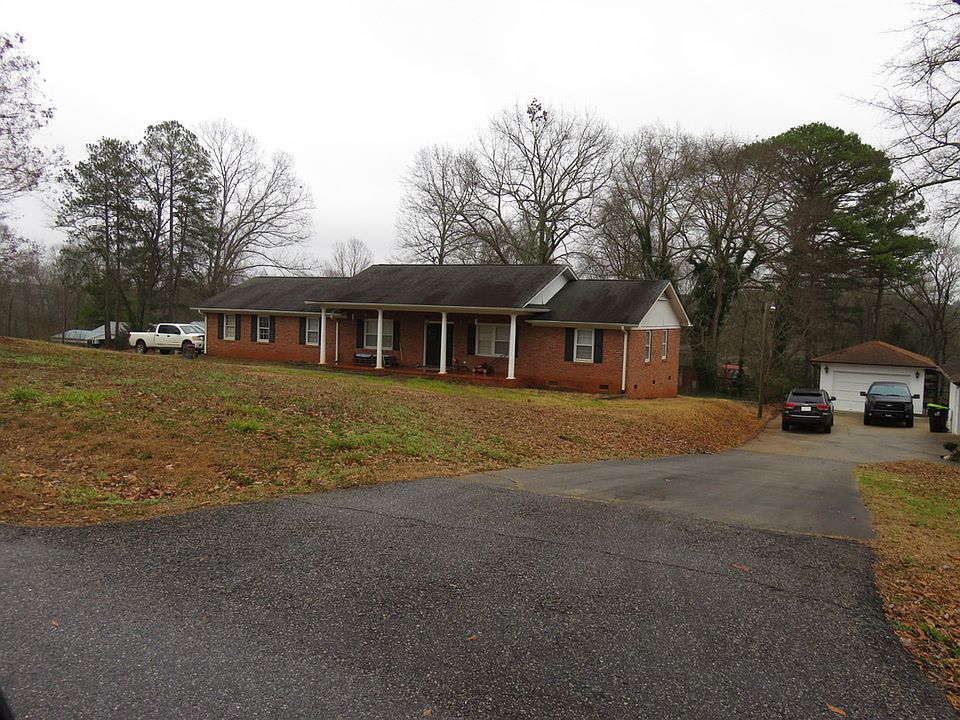 1st image of 245 Raven Wood Cir