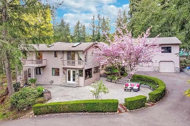 1st image of 4120 236th Ave NE