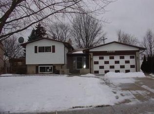 35051 Shell Dr, Sterling Heights, MI 48310