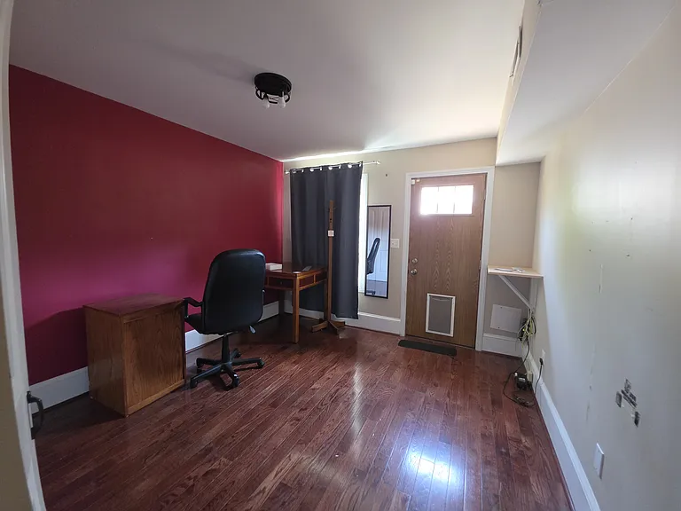 1315 K St SE — Photo 8