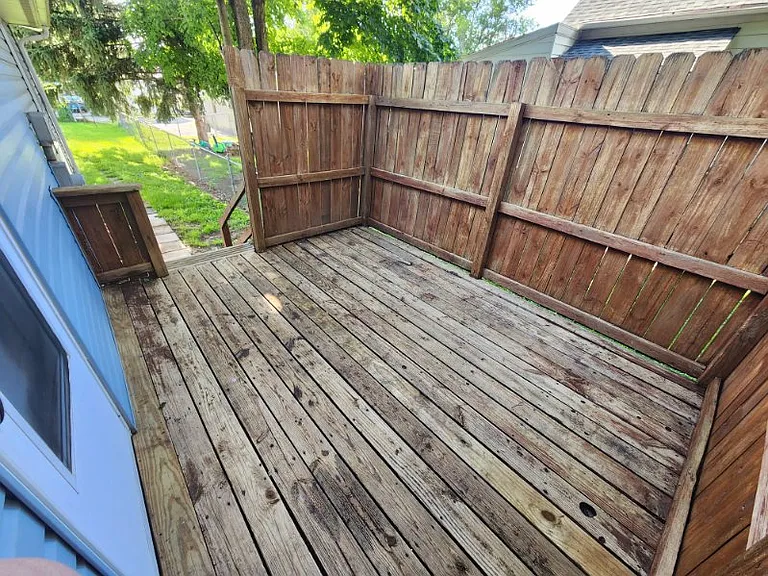 Side deck