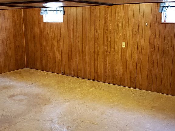 4th image of 103 Melody Ln