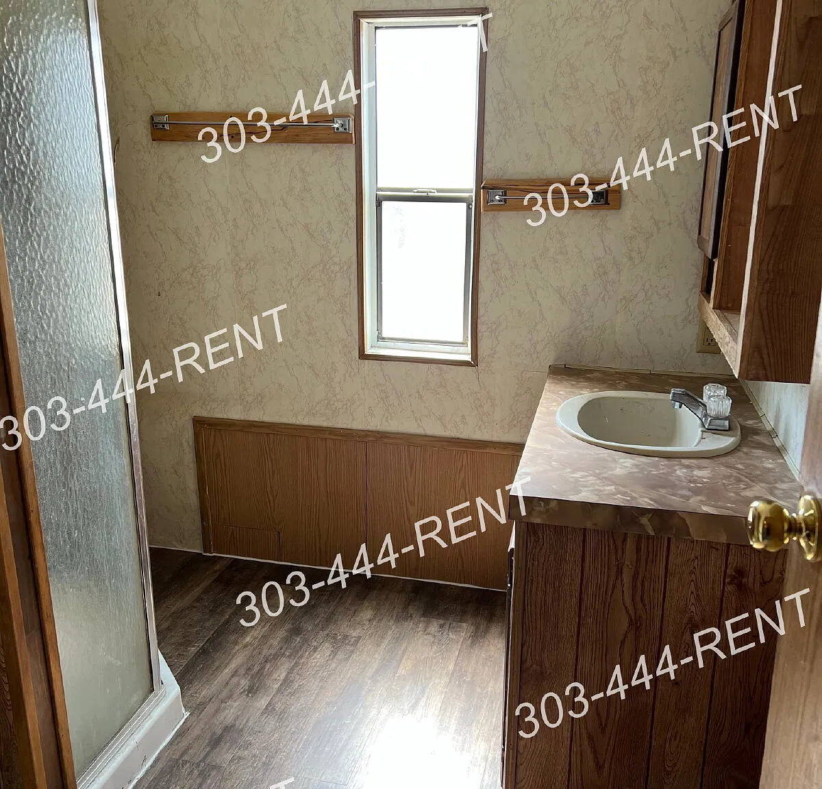 3 bed, 2.0 bath, 924 sqft, $1,375 — Photo 4