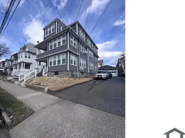 628 Bishop Ave #3, Bridgeport, CT 06610