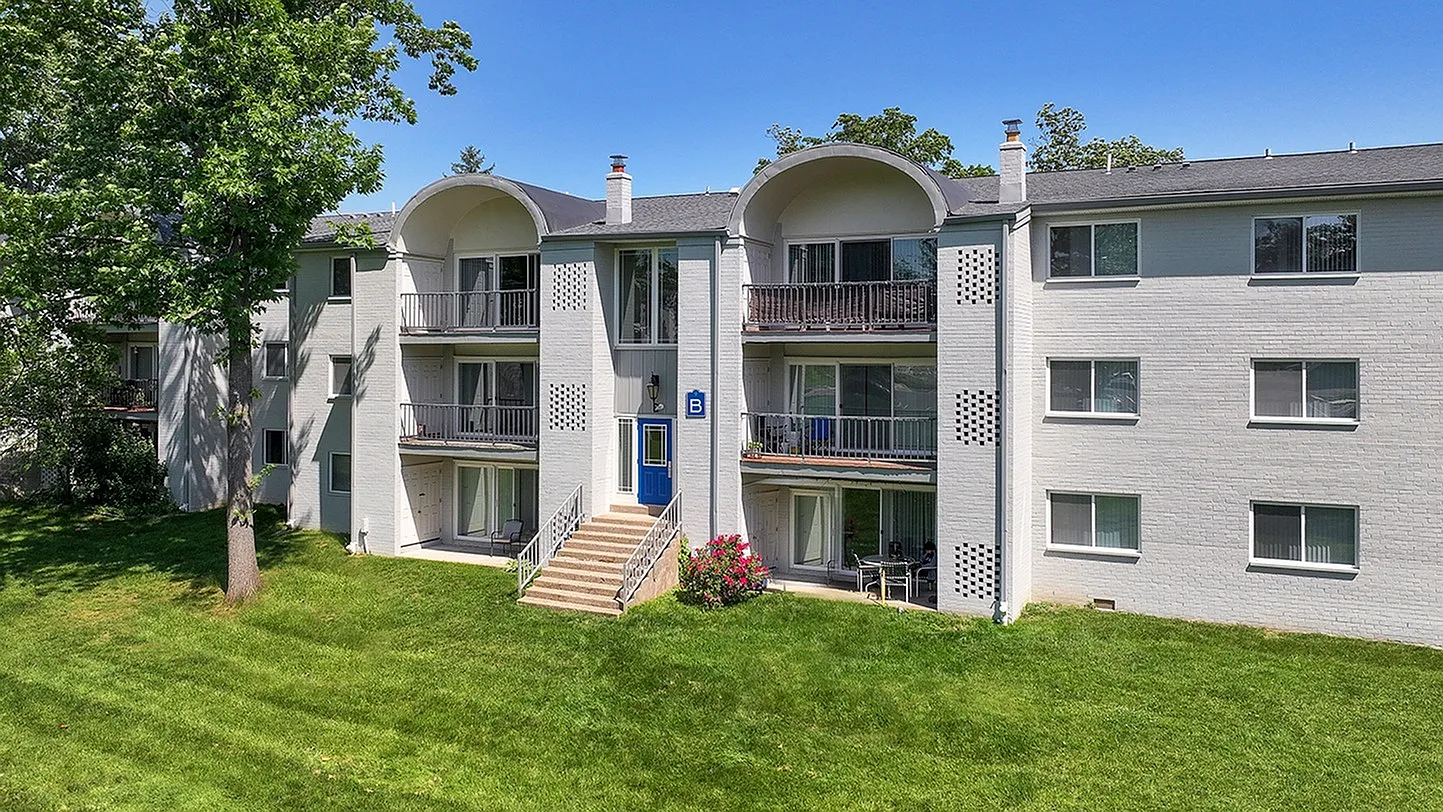 Valley Stream Apartments — Photo 4