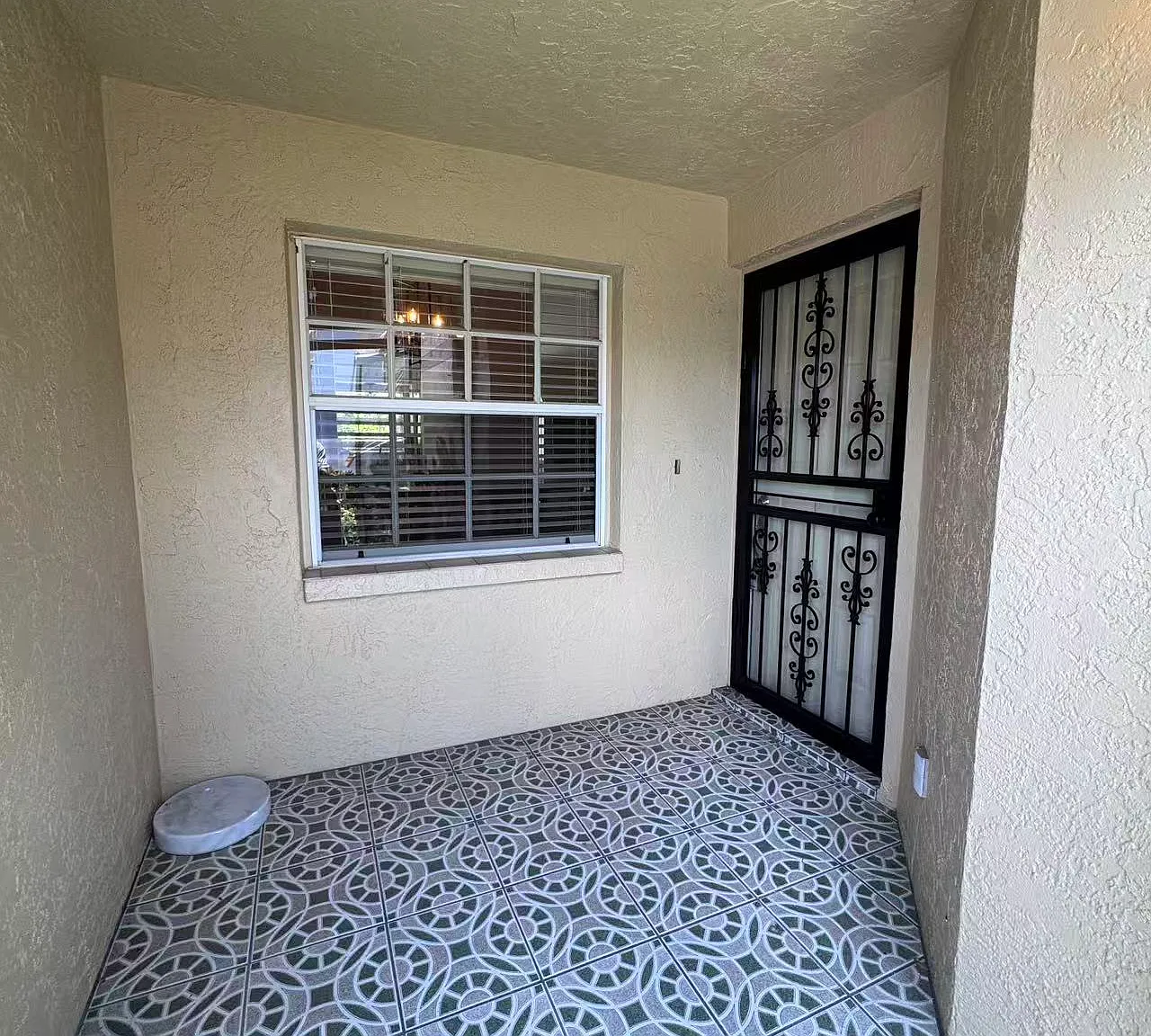 3 bed, 1332 sqft, $2,380 — Photo 4