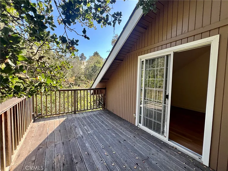 1530 Emerson Rd — Photo 38
