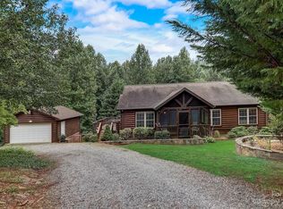 192 Sweetbriar Rd, Lake Lure, NC 28746