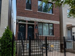 2117 N Point St APT 1R, Chicago, IL 60647
