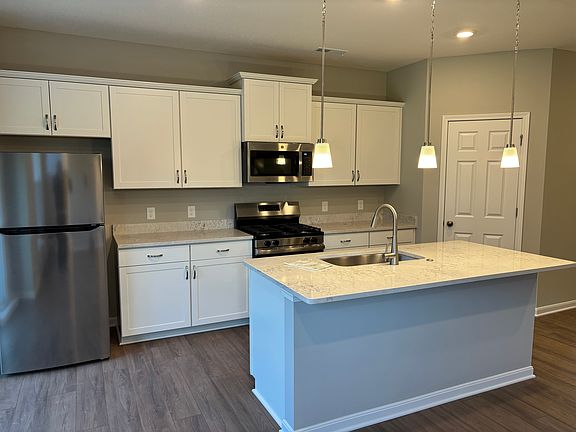 2nd image of 5000 Pebble Ct