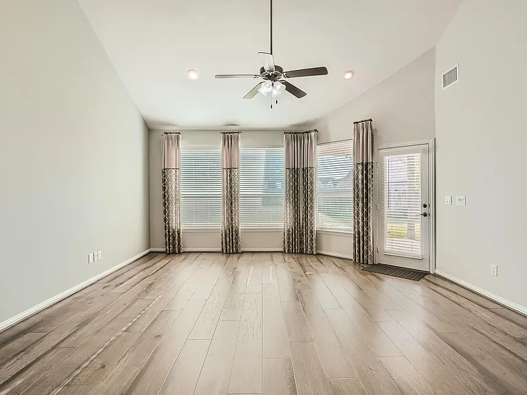 113 Leon Loop — Photo 13