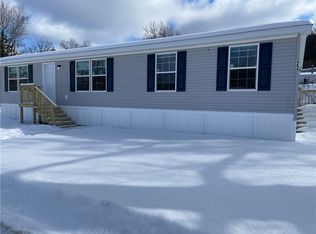 22 Flamingo Dr, Moravia, NY 13118