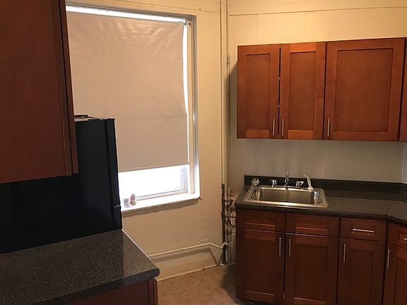 3rd image of 5 Walbridge St APT 10
