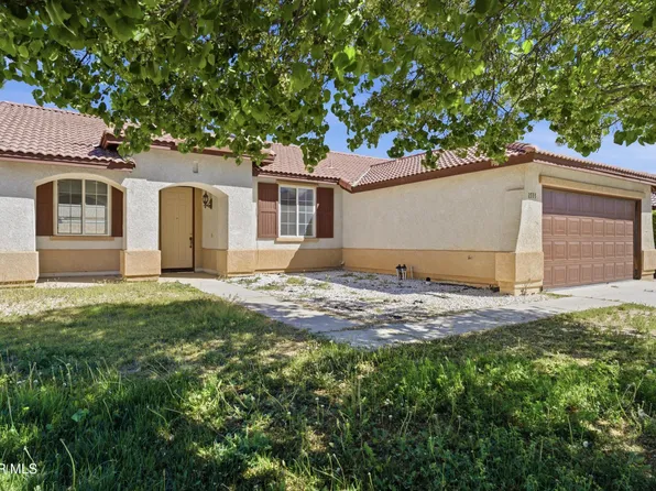 1555 Sutherland St, Lancaster, CA 93534