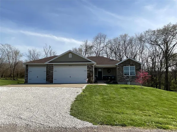 8934 Idell Creek Ln, Hannibal, MO 63401