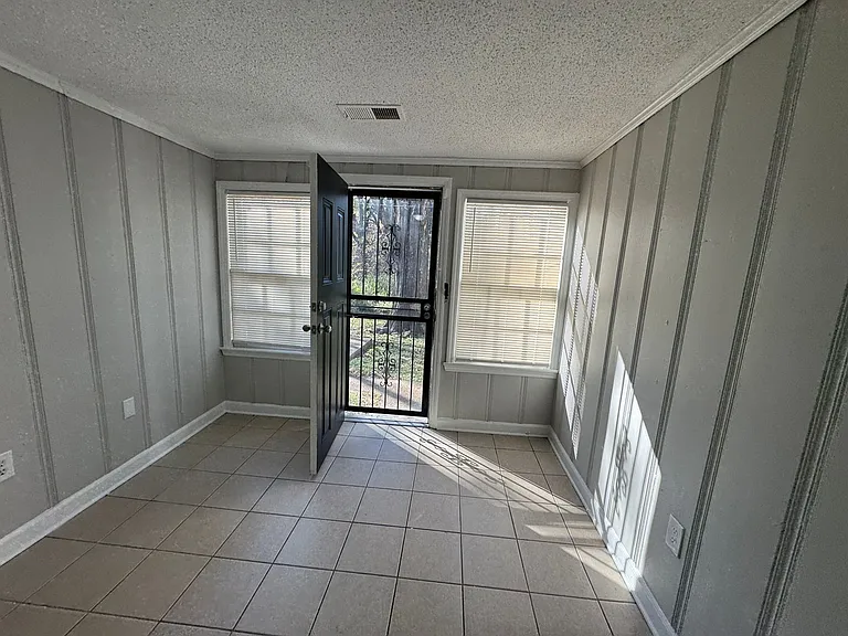 4125 Michael Rd — Photo 17