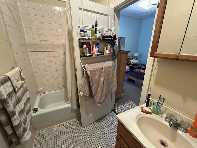 73 S Huntington Ave #1 — Photo 32