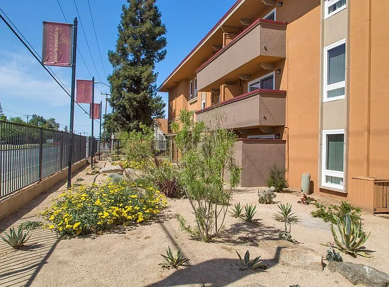 Regalia Crest Apartments — Photo 4