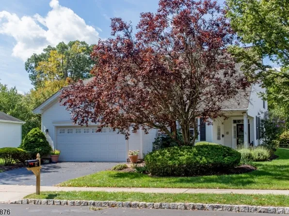 12 Brewster Ct, Hopewell Twp., NJ 08534