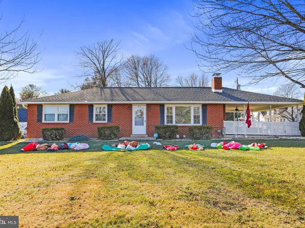 406 Hollingsworth Rd, Woodstock, VA 22664