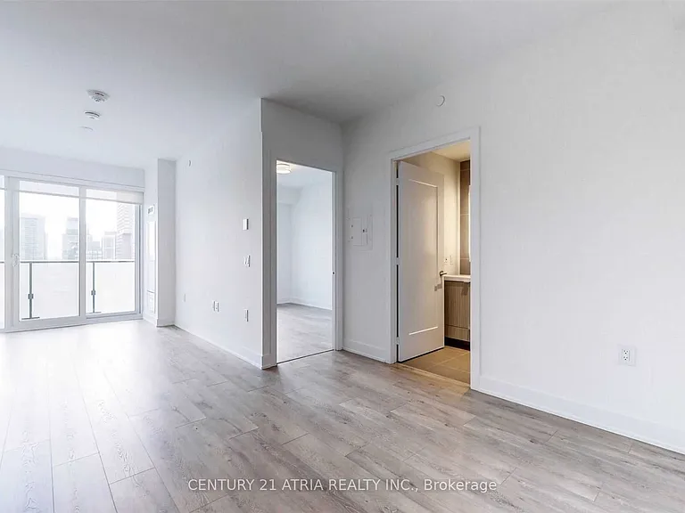 575 Bloor St E #3211 — Photo 18