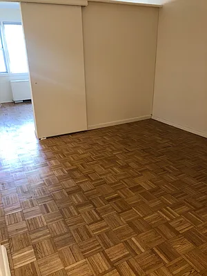 Rented by R New York | media 47