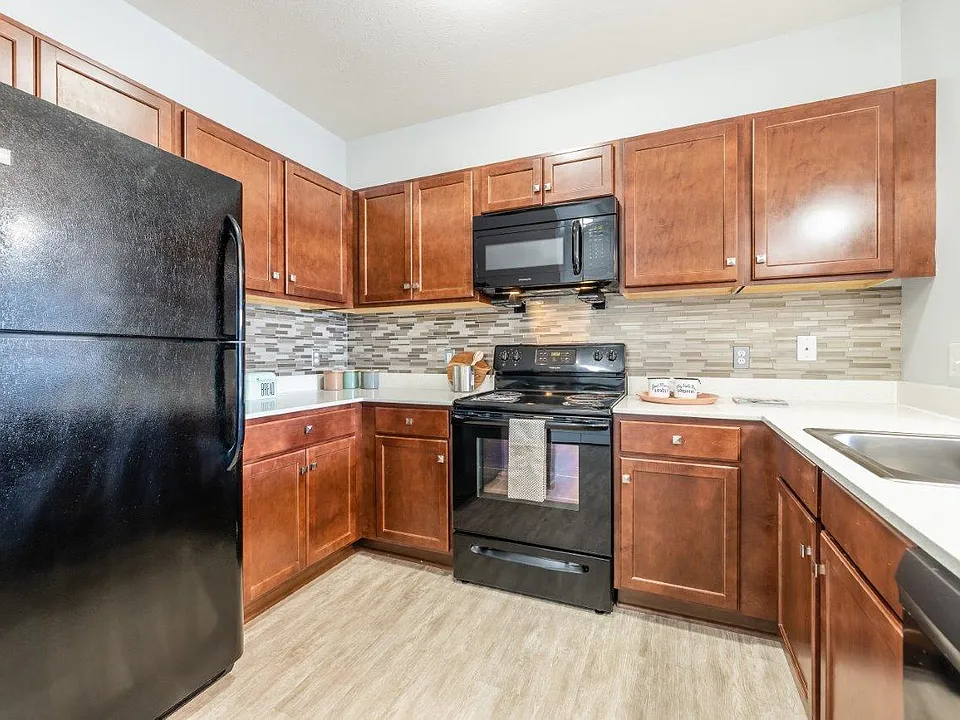 Villa Capri Apartment Homes