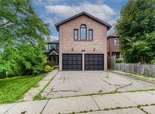 383 Burnett Ave, Cambridge, ON N1T1G7