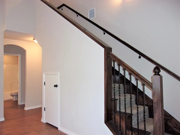 Creekside Condos/Townhomes — Photo 16