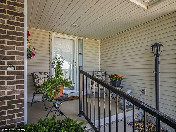 3rd image of 1013 Venbury Dr