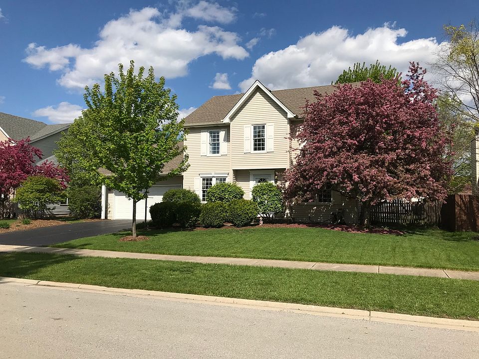 1st image of 214 Savoy Dr