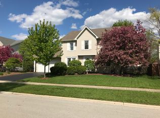 214 Savoy Dr, Shorewood, IL