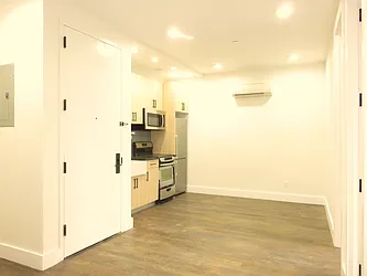 Rented by Rennit Inc.